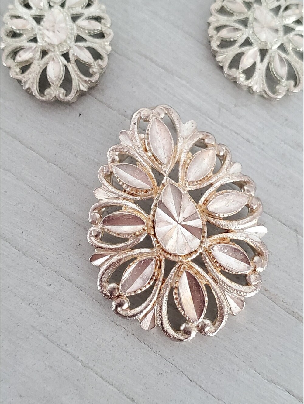 Beverly Hills Sterling Silver Diamond Cut Filigree Dangle Earrings & Pendant Set - Picture 2 of 9